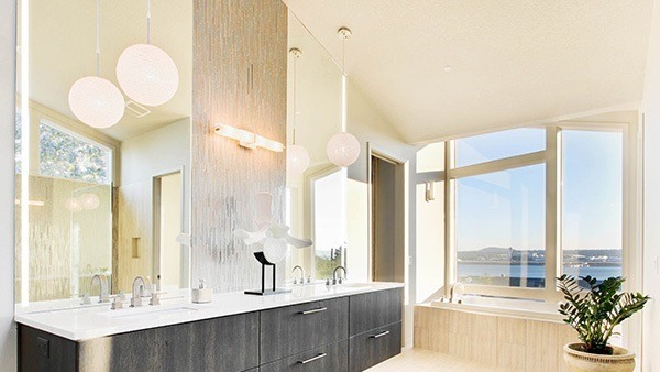 LED mirrors are available in Manila